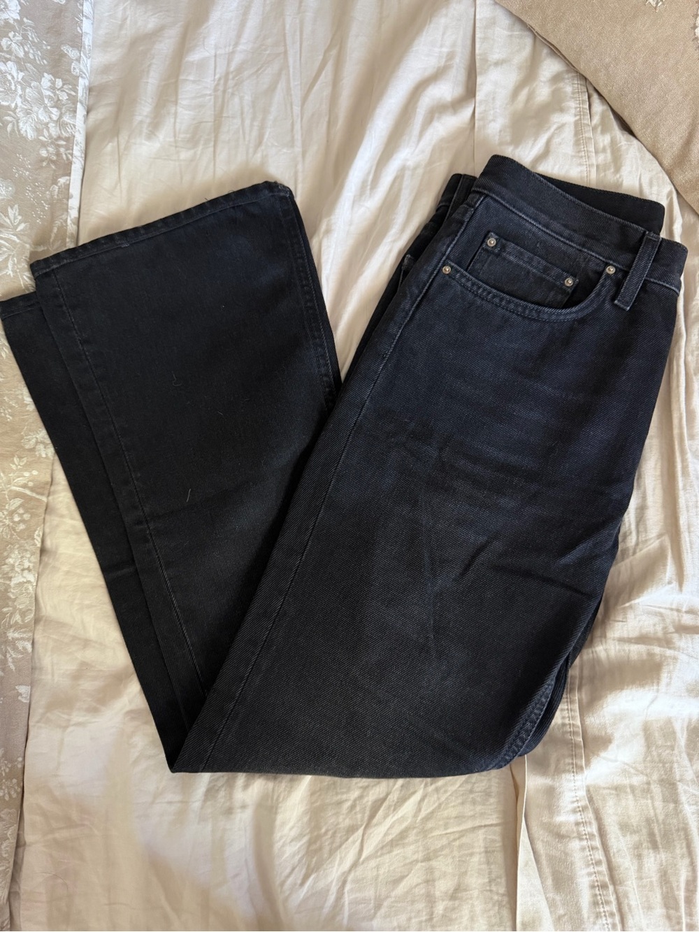 Toteme Black Ankle Crop Jeans